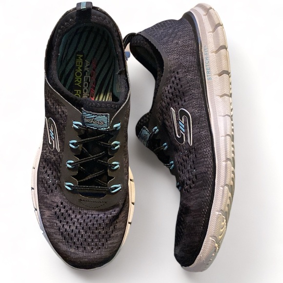 SKECHERS STRETCH FIT AIR-COOLED Women`s Size 7 Black Blue Walking Shoes - Picture 2 of 10